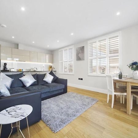 Ferienwohnung Flat 1 Bridge House Staines-upon-Thames Exterior foto