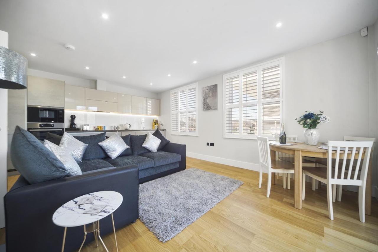 Ferienwohnung Flat 1 Bridge House Staines-upon-Thames Exterior foto