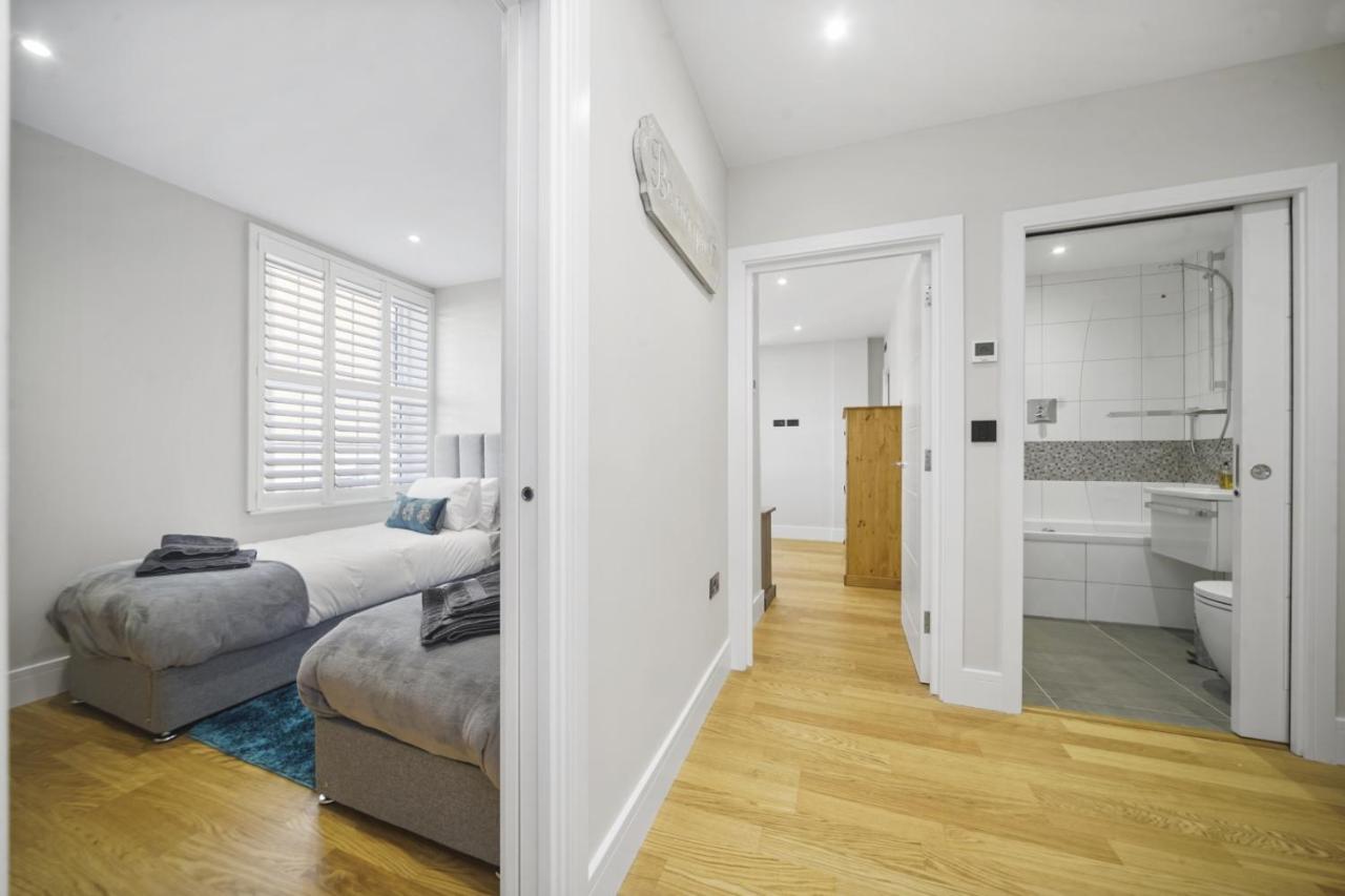 Ferienwohnung Flat 1 Bridge House Staines-upon-Thames Exterior foto