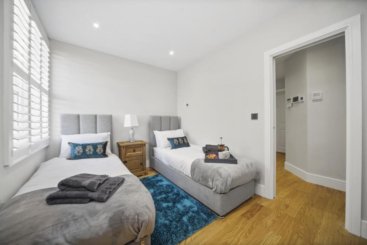 Ferienwohnung Flat 1 Bridge House Staines-upon-Thames Exterior foto